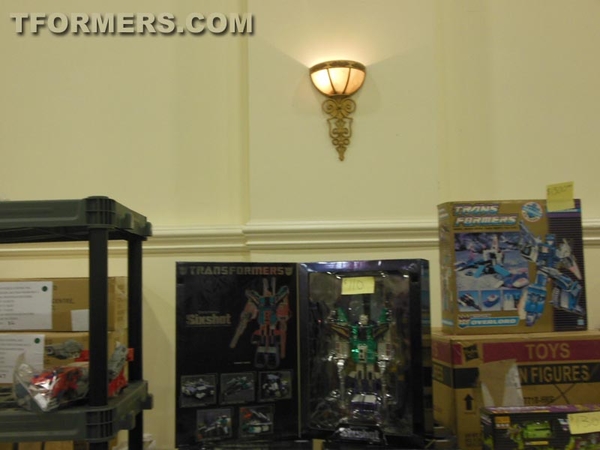 BotCon 2013   The Transformers Convention Dealer Room Image Gallery   OVER 500 Images  (187 of 582)